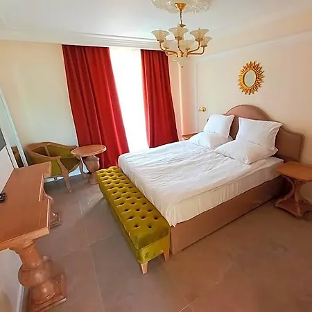 Luxury Beach Villas - Mineral Pools & Spa (Adults Only) *