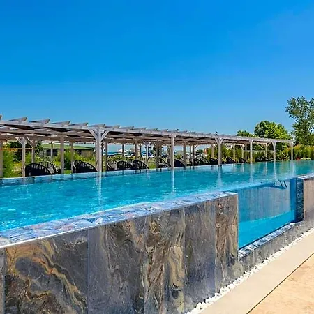 Luxury Beach Villas - Mineral Pools & Spa (Adults Only) Hotel