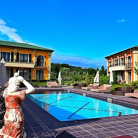 Luxury Beach Villas - Mineral Pools & Spa (Adults Only) Hotel