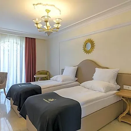 Hotel Luxury Beach Villas - Mineral Pools & Spa (Adults Only) *