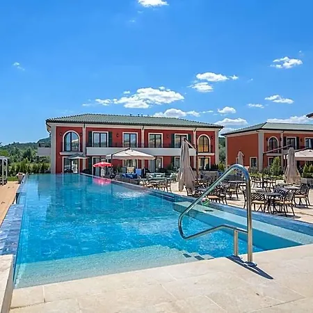 Luxury Beach Villas - Mineral Pools & Spa (Adults Only) Hotel